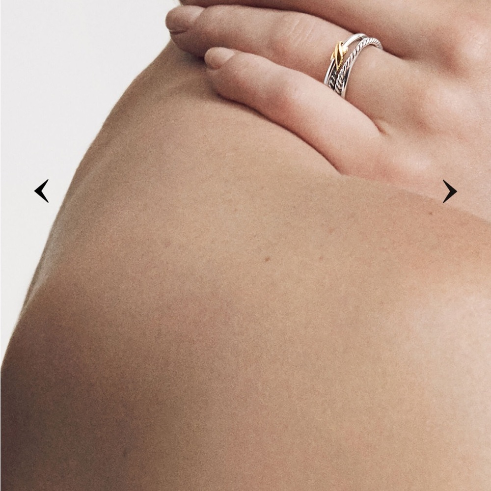 David Yurman X Crossover Band Ring in Sterling Silver with 18K Yellow Gold - Picture 11 of 12